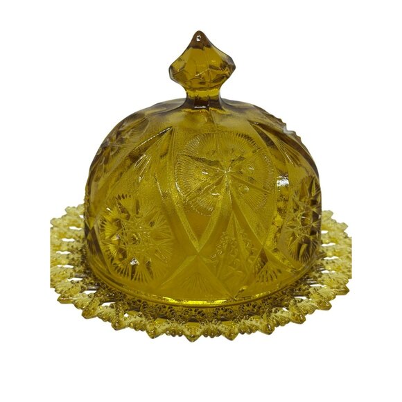 Vintage 80S Amber Glass Butter Dish with Dome Lid – Star & Button Pattern 7"x5" - Picture 2 of 9